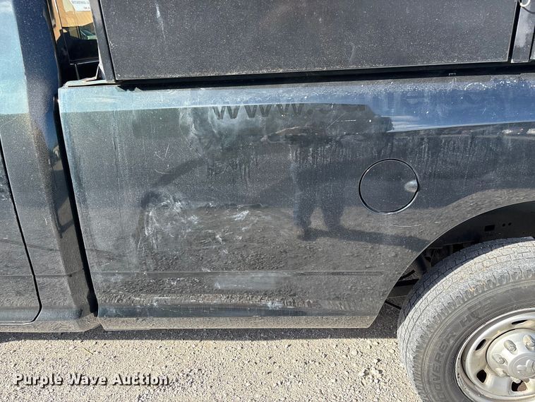 image for item ED2401 2017 RAM 2500 pickup truck