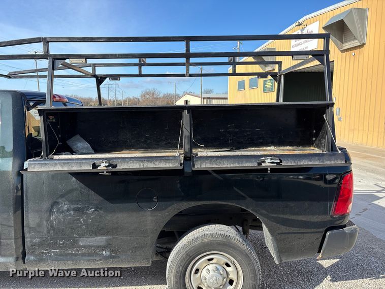 image for item ED2401 2017 RAM 2500 pickup truck