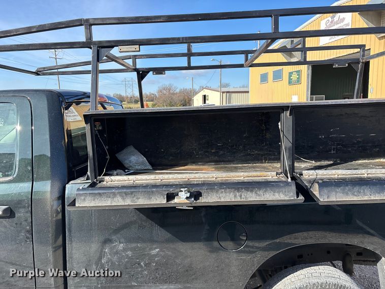 image for item ED2401 2017 RAM 2500 pickup truck