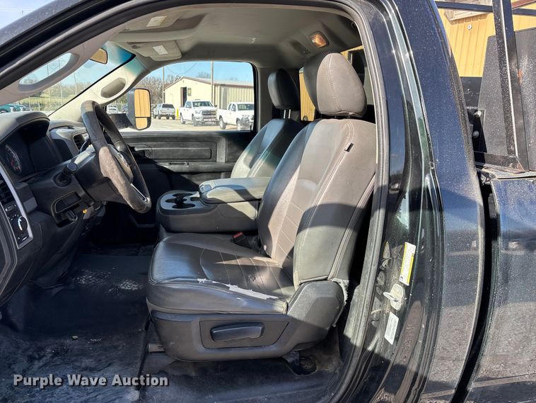 image for item ED2401 2017 RAM 2500 pickup truck