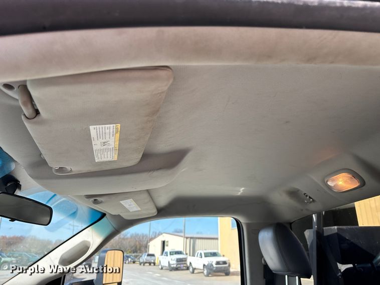 image for item ED2401 2017 RAM 2500 pickup truck