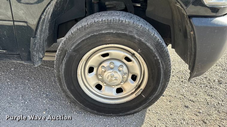 image for item ED2401 2017 RAM 2500 pickup truck