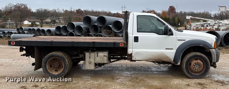 image for item ED2407 2006 Ford F550 XL Super Duty flatbed truck