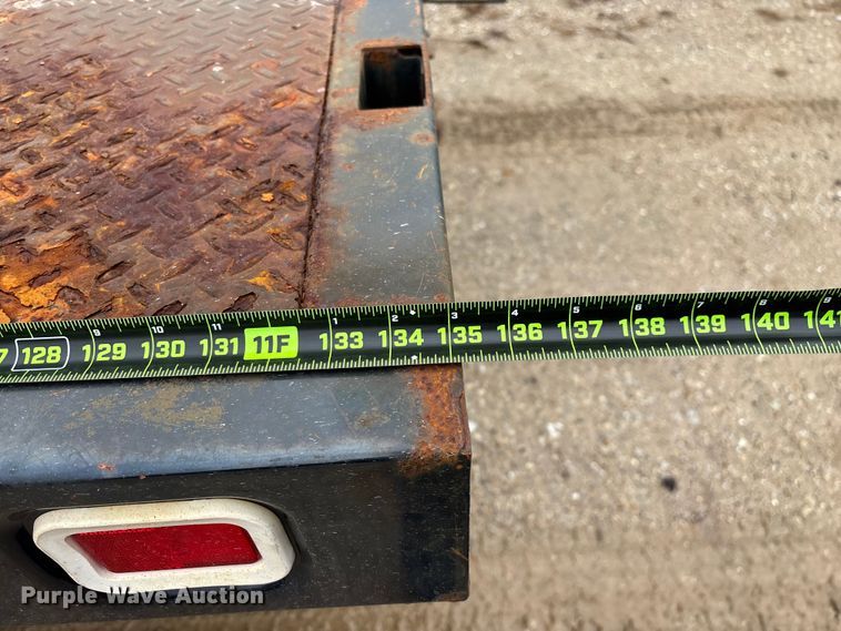 image for item ED2407 2006 Ford F550 XL Super Duty flatbed truck