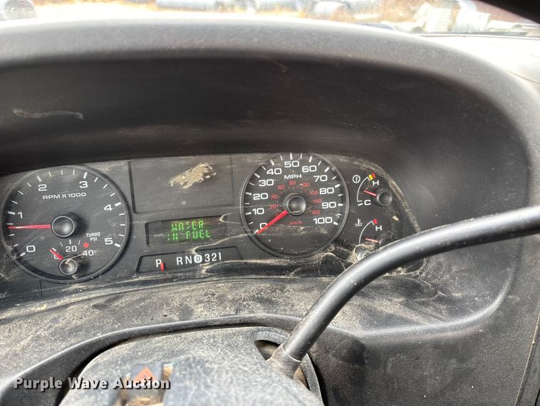 image for item ED2407 2006 Ford F550 XL Super Duty flatbed truck