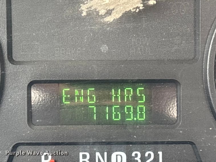 image for item ED2407 2006 Ford F550 XL Super Duty flatbed truck