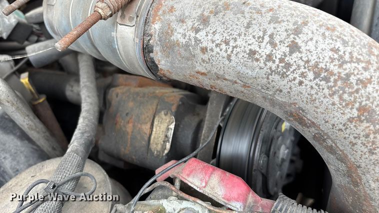 image for item ED2407 2006 Ford F550 XL Super Duty flatbed truck