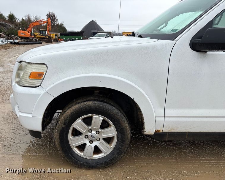 image for item ED2410 2010 Ford Explorer SUV