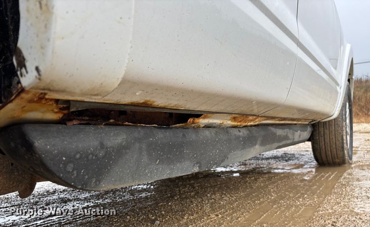 image for item ED2410 2010 Ford Explorer SUV