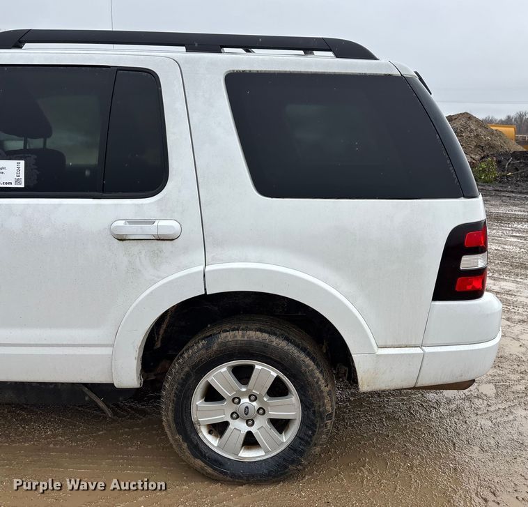 image for item ED2410 2010 Ford Explorer SUV