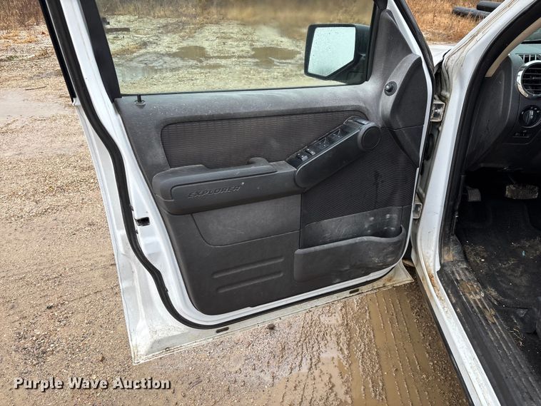 image for item ED2410 2010 Ford Explorer SUV