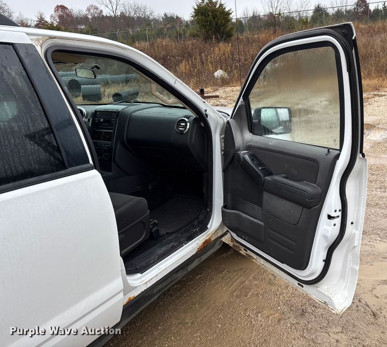 image for item ED2410 2010 Ford Explorer SUV