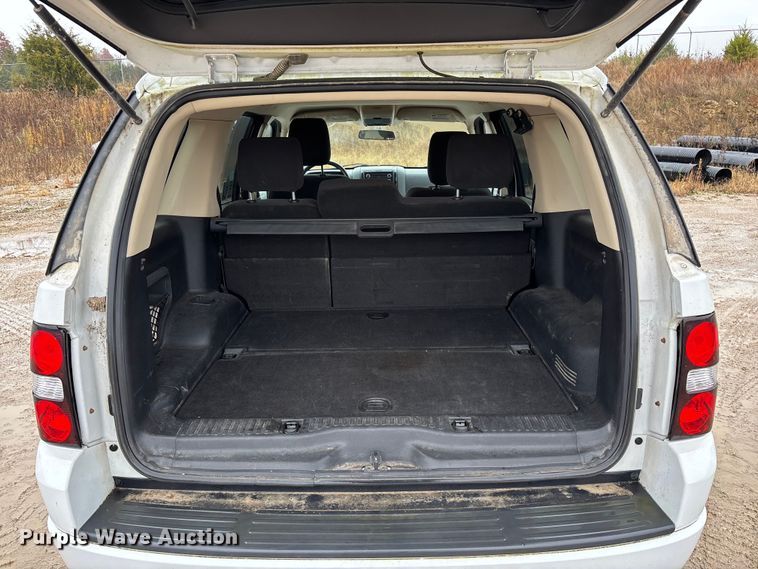 image for item ED2410 2010 Ford Explorer SUV