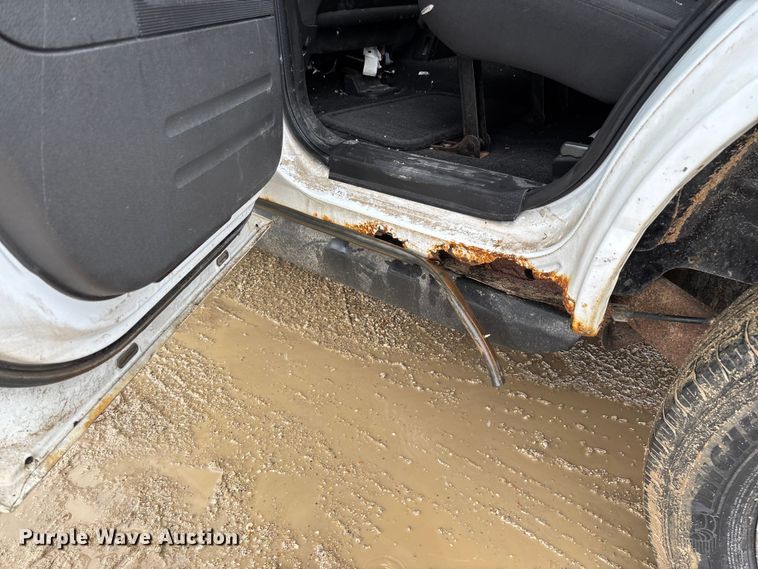 image for item ED2410 2010 Ford Explorer SUV