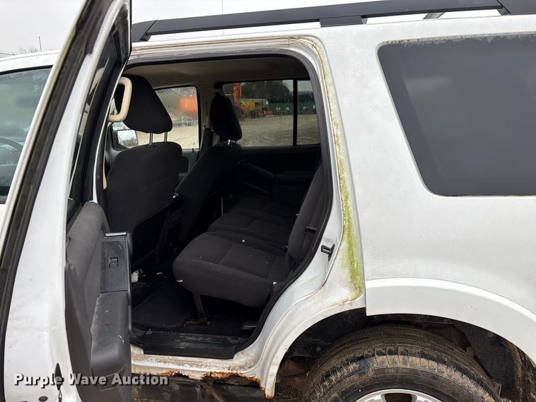 image for item ED2410 2010 Ford Explorer SUV