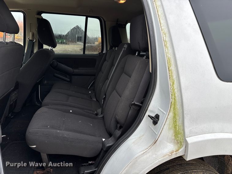 image for item ED2410 2010 Ford Explorer SUV