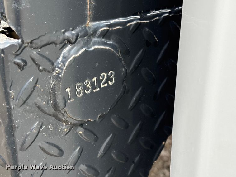 image for item ED2412 2020 Chevrolet Silverado 3500HD flatbed pickup truck