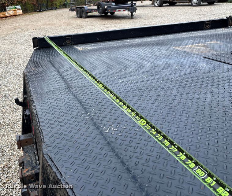 image for item ED2412 2020 Chevrolet Silverado 3500HD flatbed pickup truck