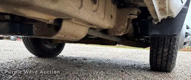 image for item ED2412 2020 Chevrolet Silverado 3500HD flatbed pickup truck