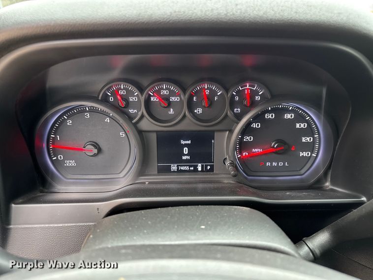 image for item ED2412 2020 Chevrolet Silverado 3500HD flatbed pickup truck