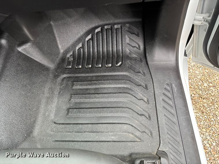 image for item ED2412 2020 Chevrolet Silverado 3500HD flatbed pickup truck