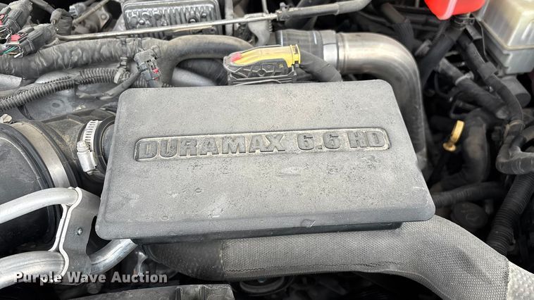 image for item ED2412 2020 Chevrolet Silverado 3500HD flatbed pickup truck