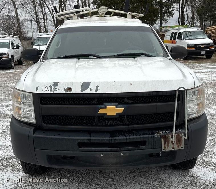 image for item ED2419 2012 Chevrolet Silverado 1500 pickup truck