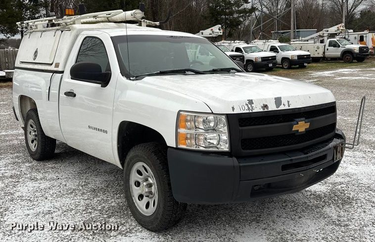image for item ED2419 2012 Chevrolet Silverado 1500 pickup truck