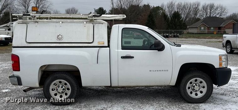 image for item ED2419 2012 Chevrolet Silverado 1500 pickup truck