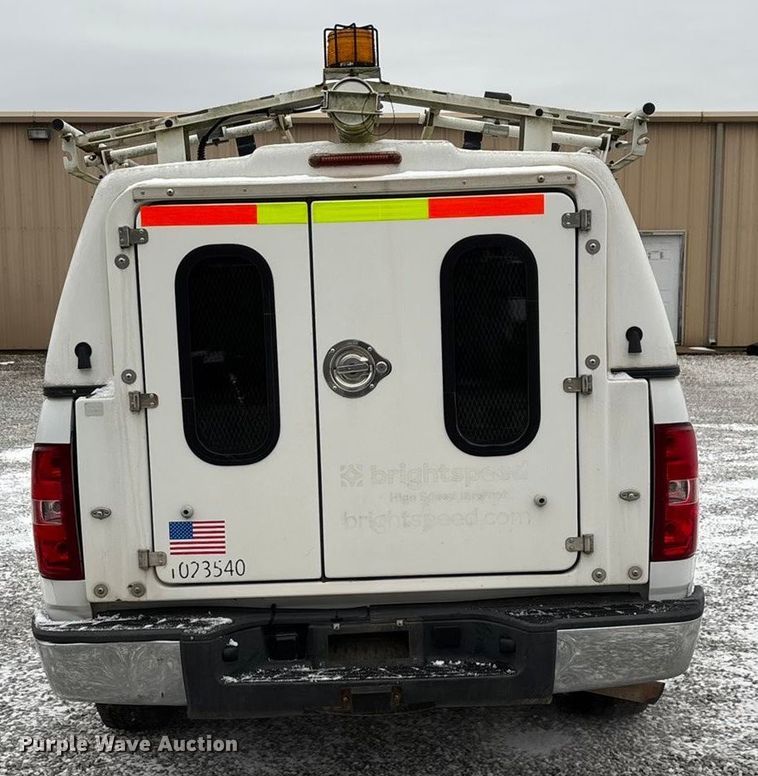 image for item ED2419 2012 Chevrolet Silverado 1500 pickup truck