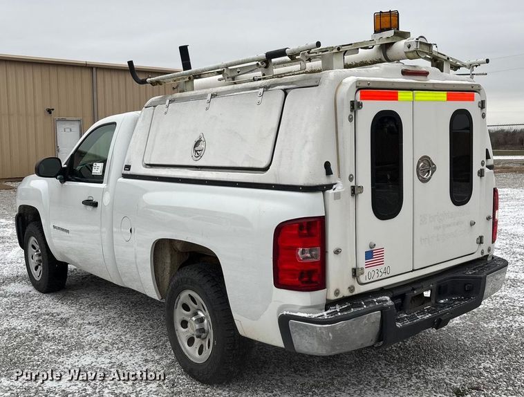 image for item ED2419 2012 Chevrolet Silverado 1500 pickup truck