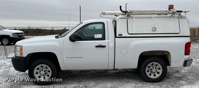 image for item ED2419 2012 Chevrolet Silverado 1500 pickup truck
