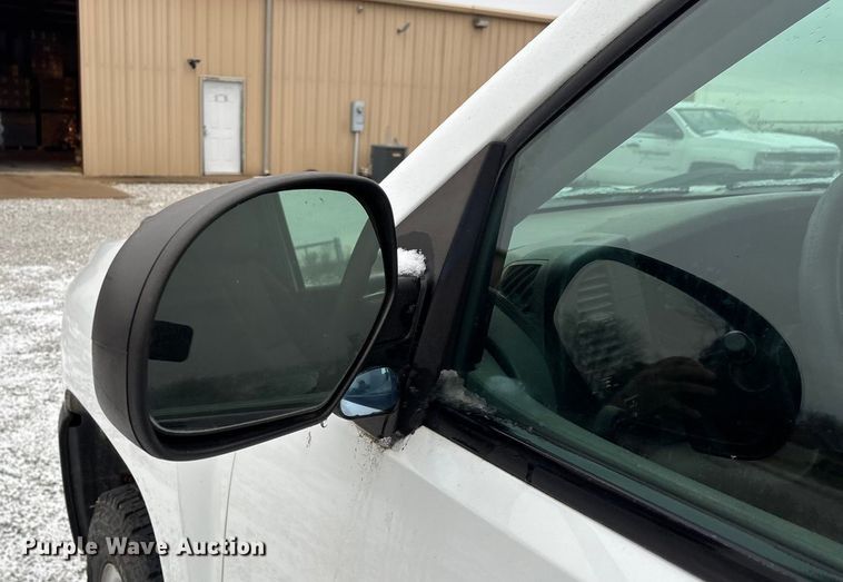 image for item ED2419 2012 Chevrolet Silverado 1500 pickup truck