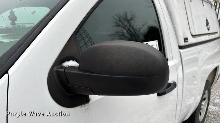 image for item ED2419 2012 Chevrolet Silverado 1500 pickup truck