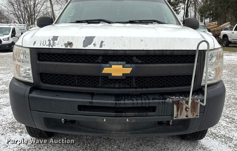 image for item ED2419 2012 Chevrolet Silverado 1500 pickup truck