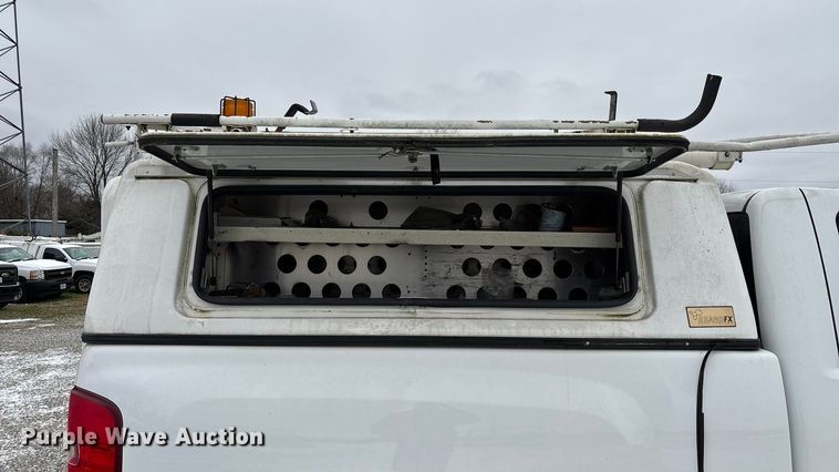 image for item ED2419 2012 Chevrolet Silverado 1500 pickup truck