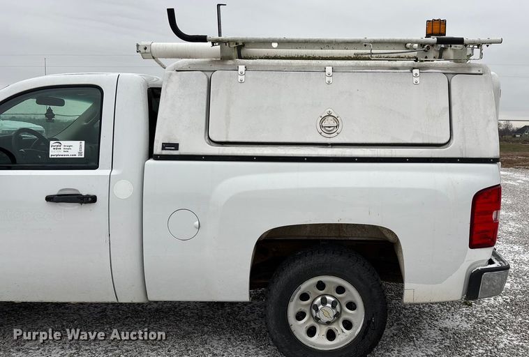 image for item ED2419 2012 Chevrolet Silverado 1500 pickup truck