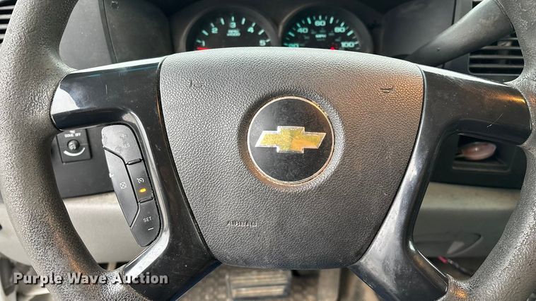 image for item ED2419 2012 Chevrolet Silverado 1500 pickup truck