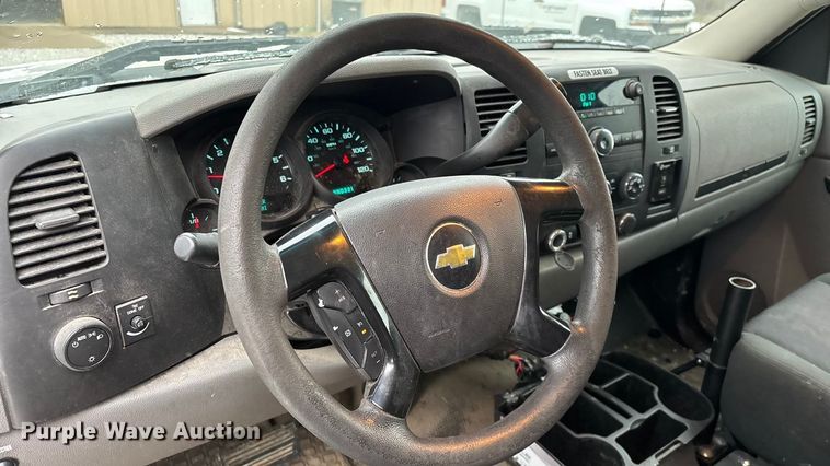 image for item ED2419 2012 Chevrolet Silverado 1500 pickup truck