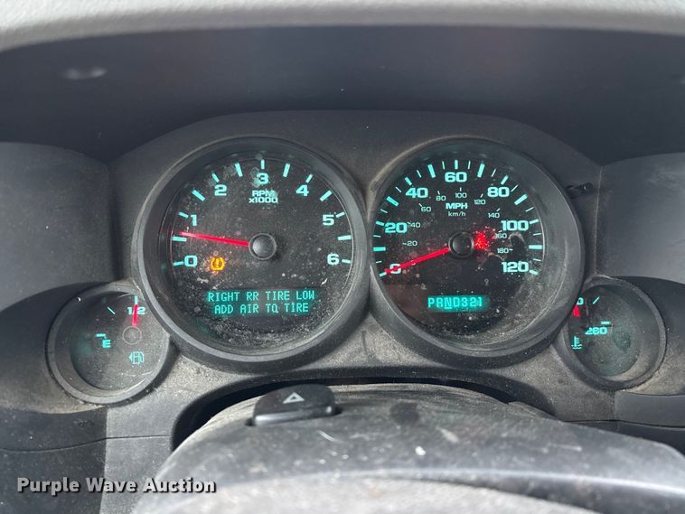 image for item ED2419 2012 Chevrolet Silverado 1500 pickup truck