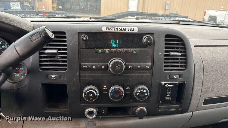 image for item ED2419 2012 Chevrolet Silverado 1500 pickup truck