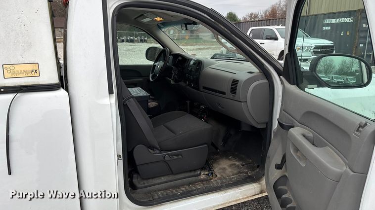 image for item ED2419 2012 Chevrolet Silverado 1500 pickup truck