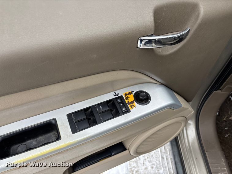 image for item ED2422 2008 Jeep Patriot SUV