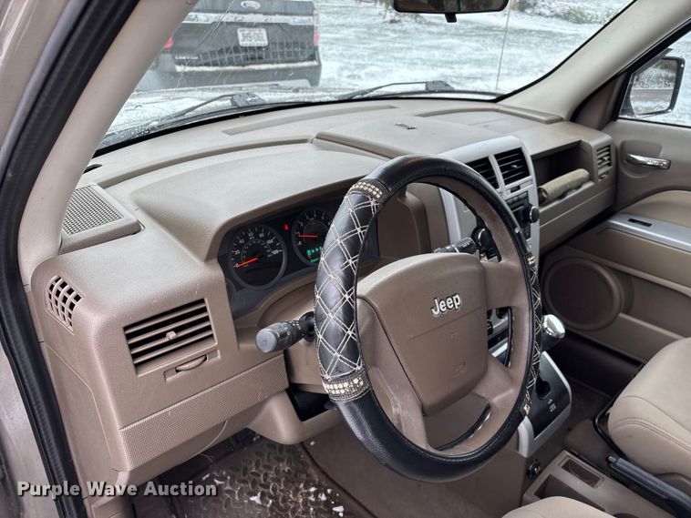 image for item ED2422 2008 Jeep Patriot SUV