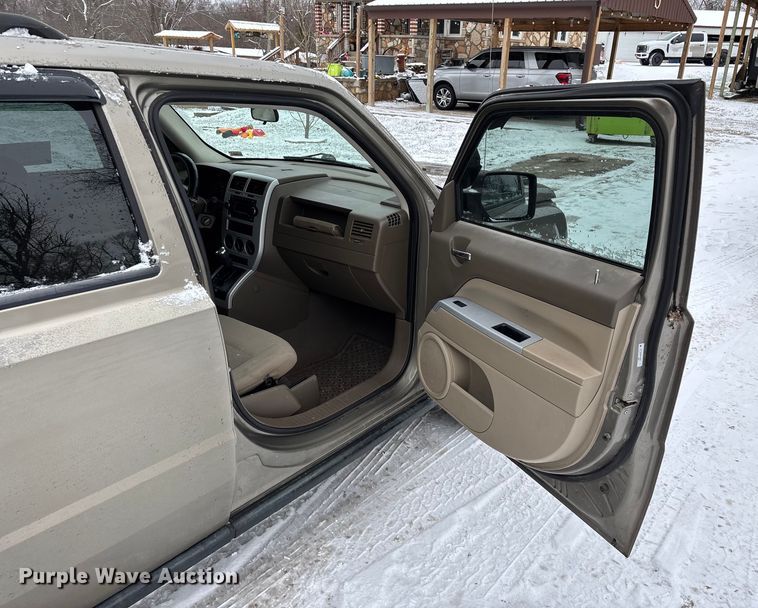 image for item ED2422 2008 Jeep Patriot SUV