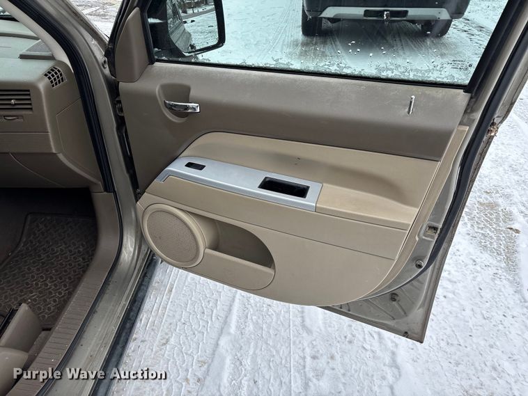 image for item ED2422 2008 Jeep Patriot SUV