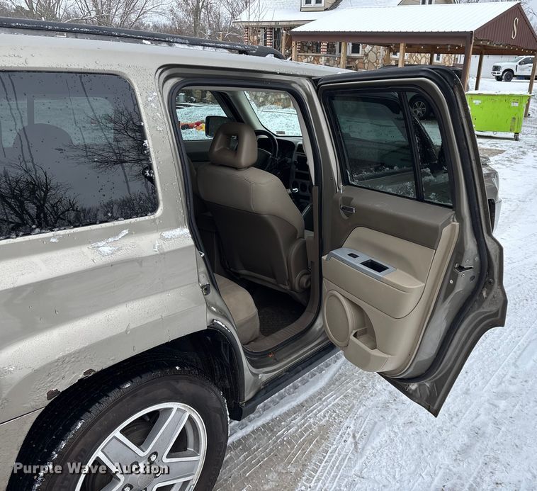 image for item ED2422 2008 Jeep Patriot SUV