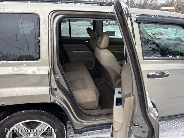 image for item ED2422 2008 Jeep Patriot SUV