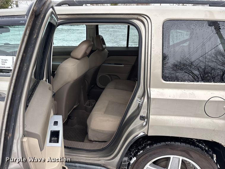 image for item ED2422 2008 Jeep Patriot SUV