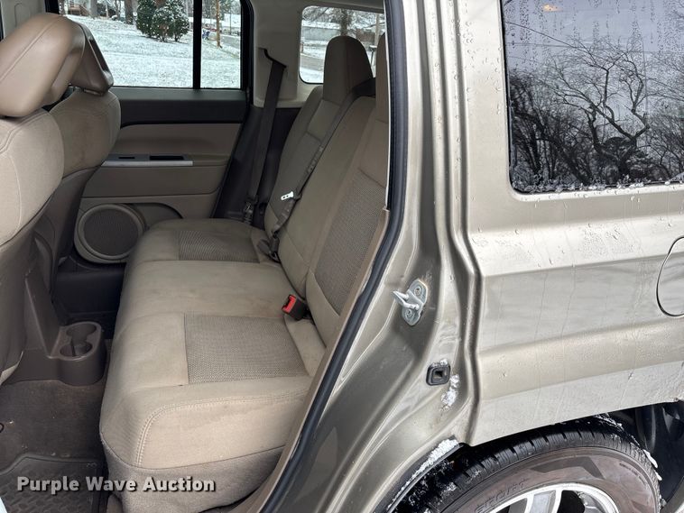 image for item ED2422 2008 Jeep Patriot SUV